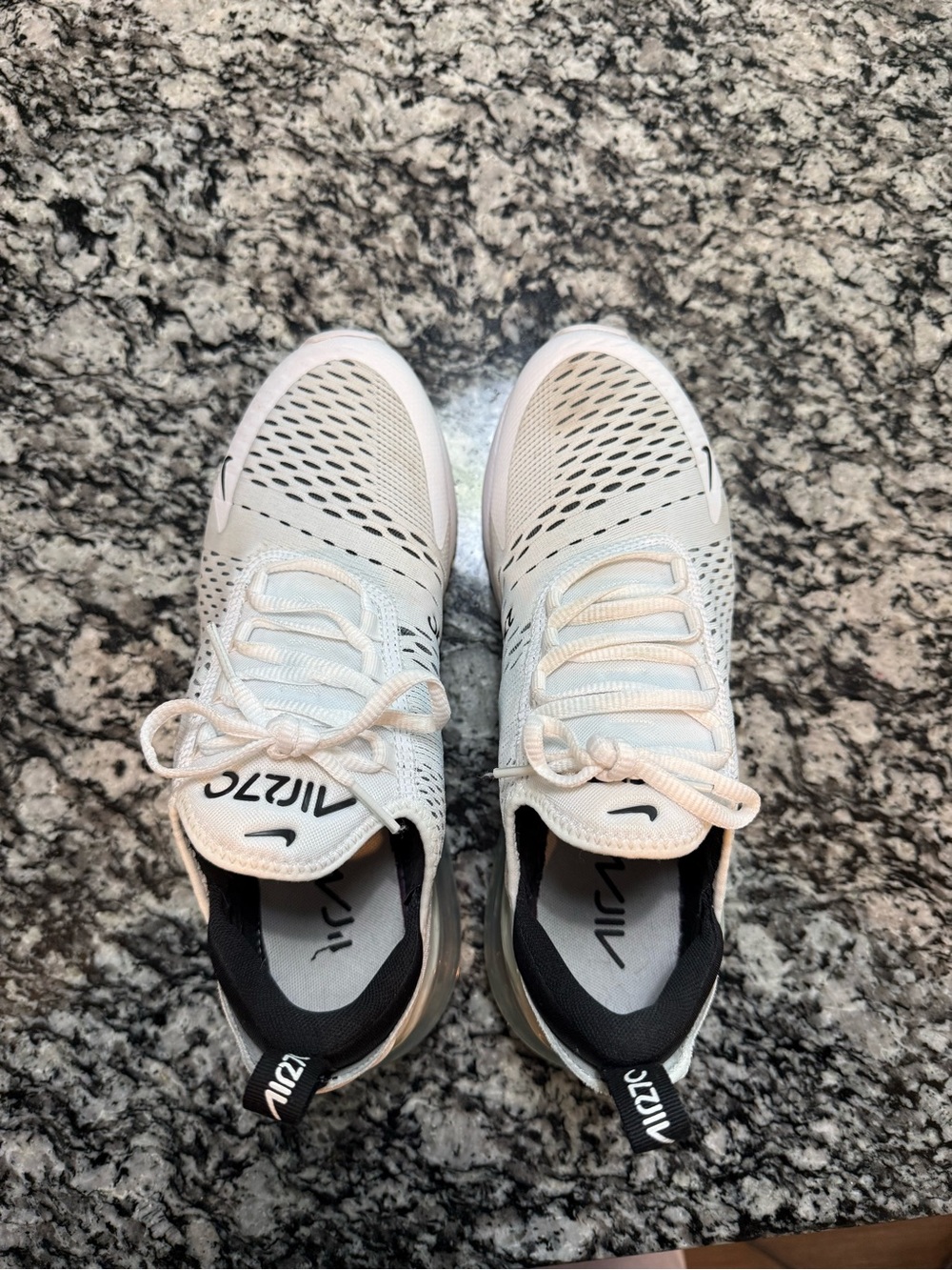 Nike Women's White Air270